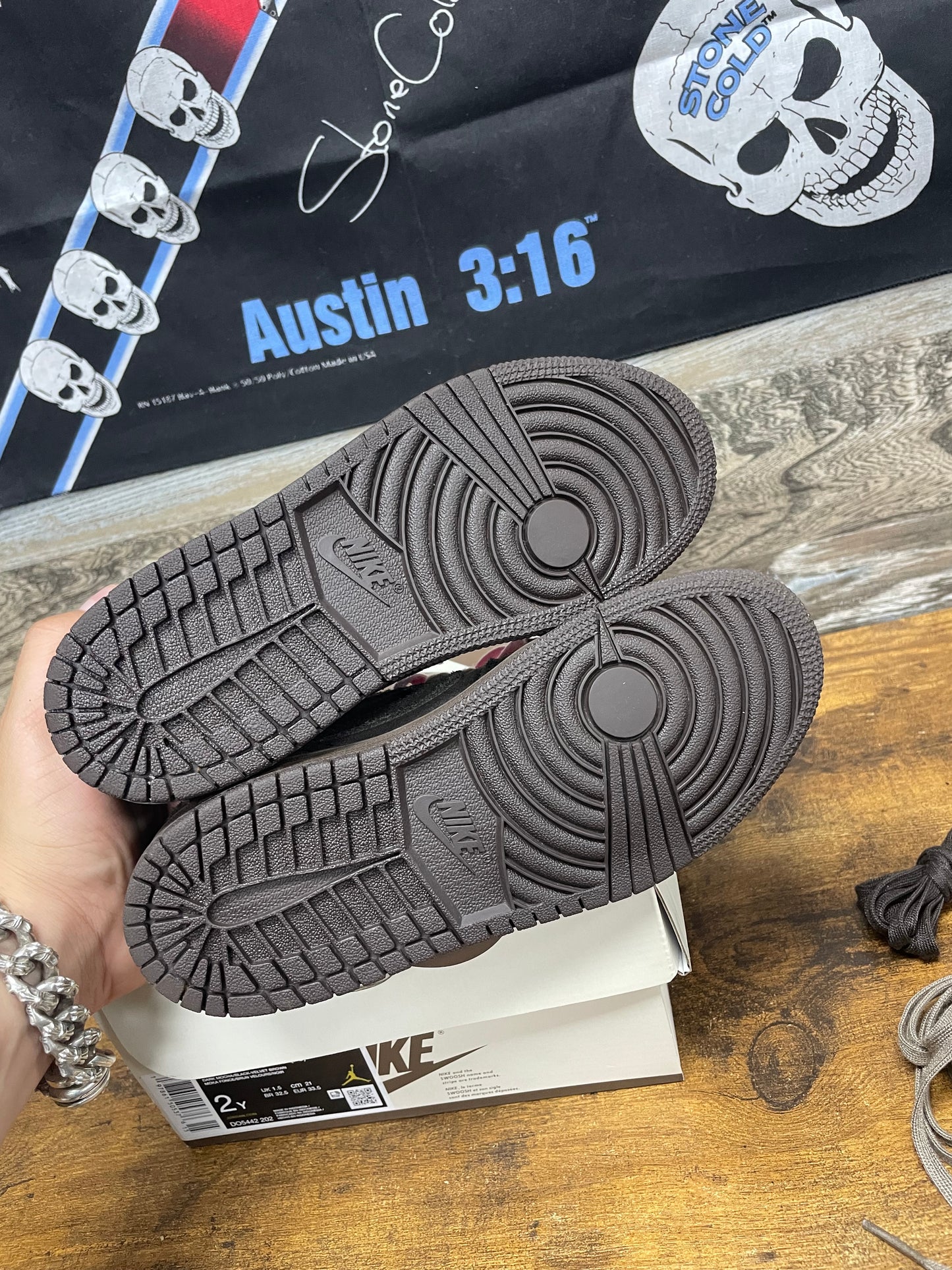 2Y - Nike Air Jordan 1 Retro Low OG SP Travis Scott “ Velvet Brown “