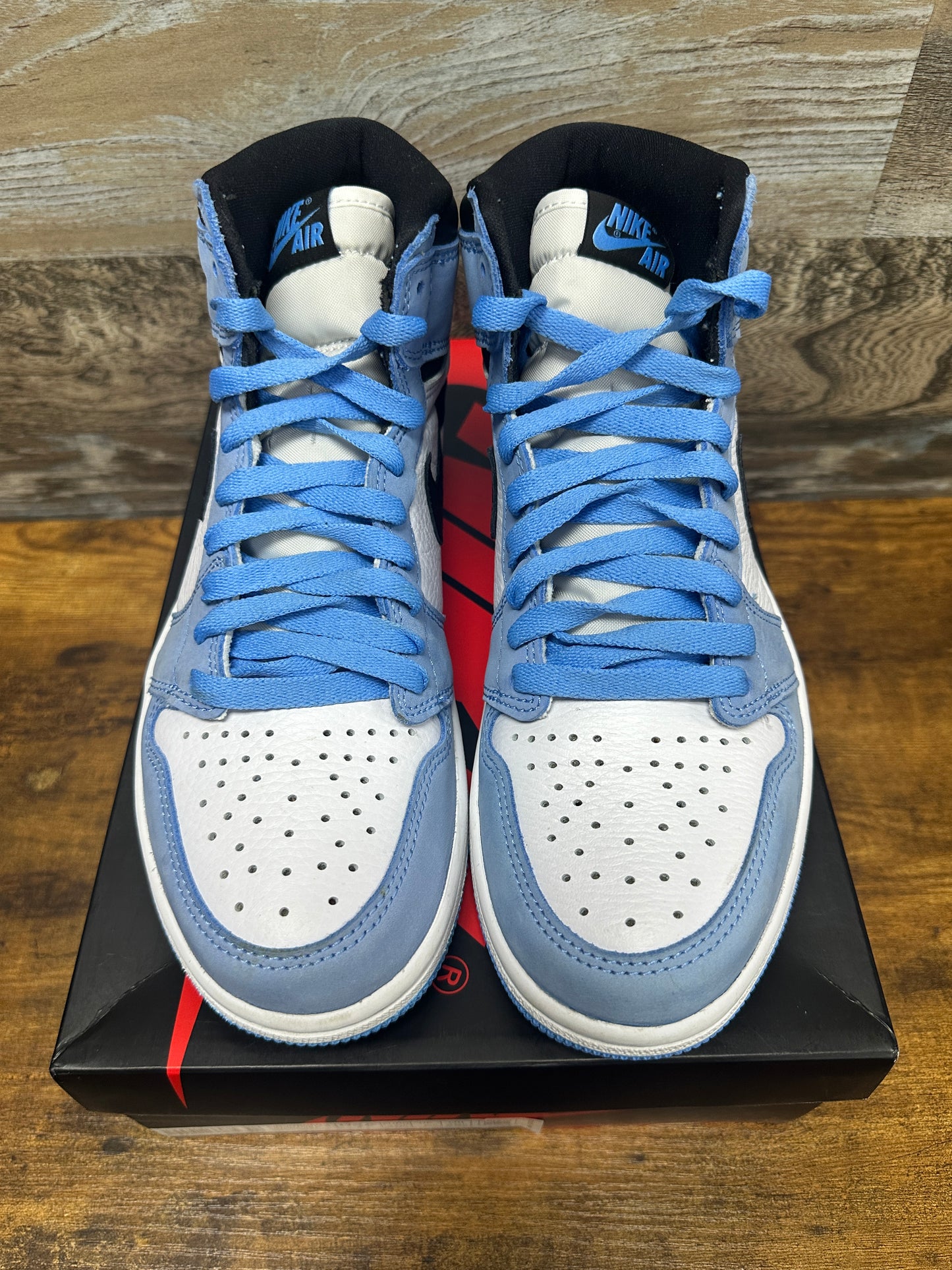 Jordan 1 high UNC Size 7.5