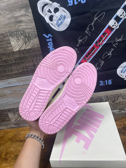 13 - Jordan 1 Retro Low OG SP Travis Scott "Shy Pink" sneaker