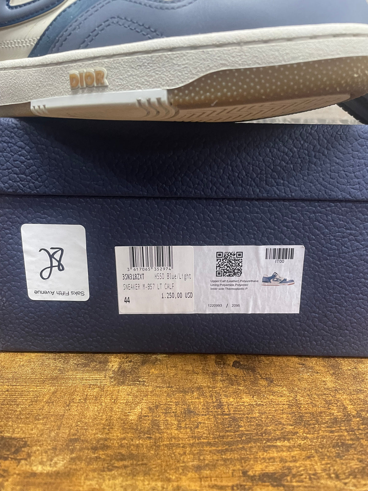 44 - Dior B57 Low "Blue Cream" sneaker