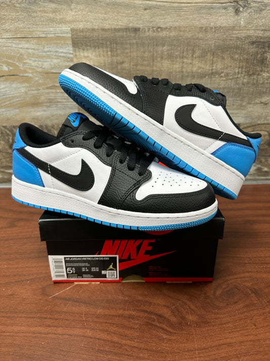 Jordan 1 low powder blue 5.5y (7W) New