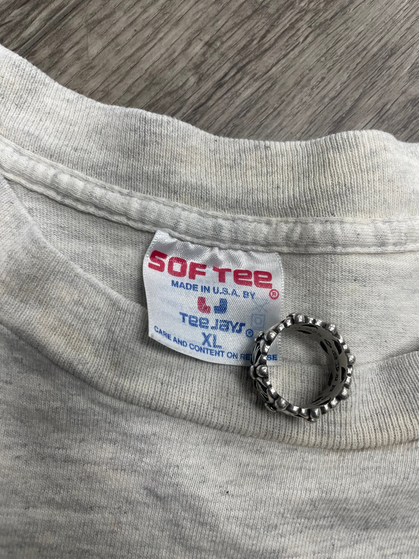 XL-Vintage Cows in Love Tee