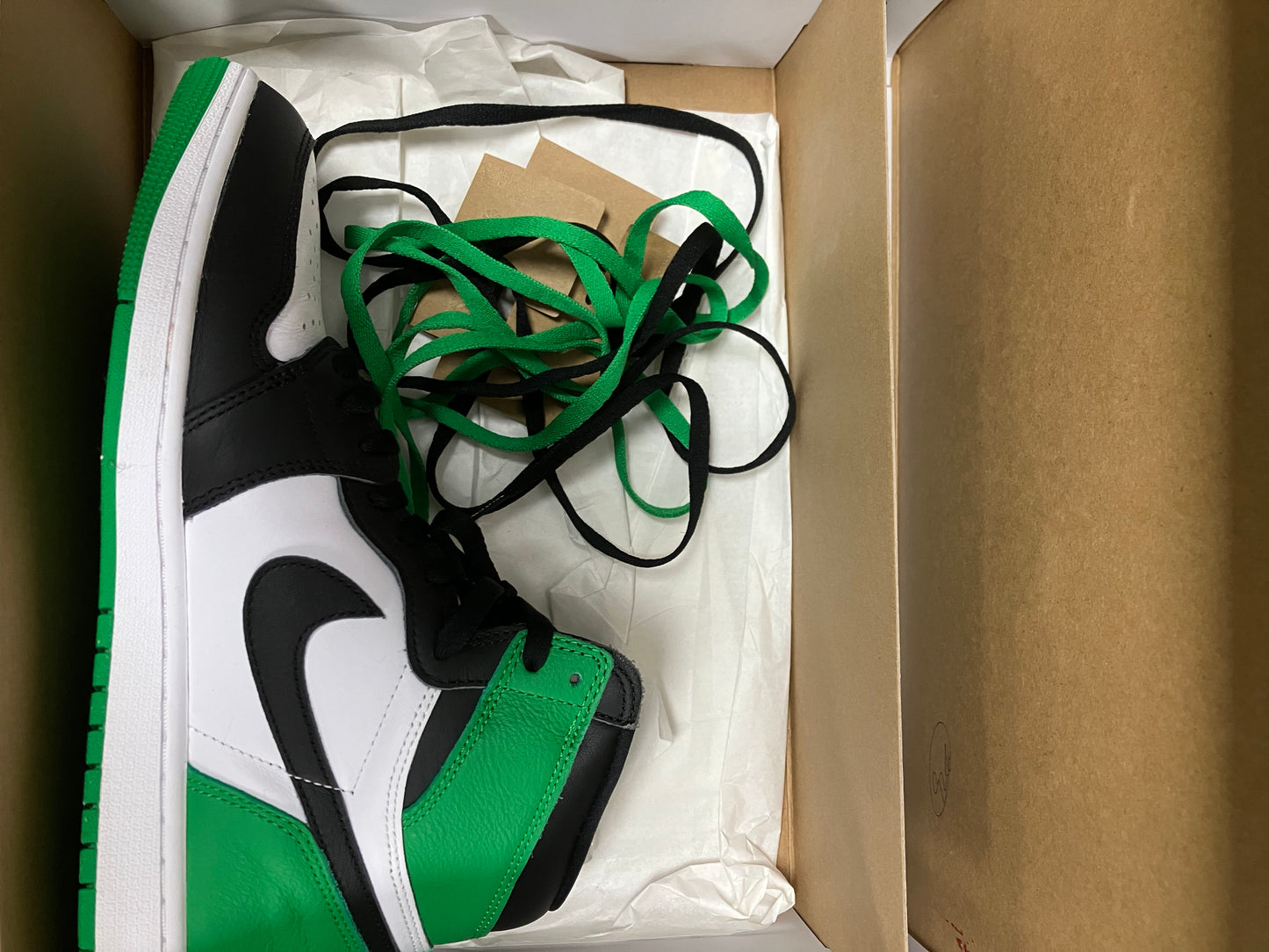 Air Jordan Retro 1 Lucky Green Size 11