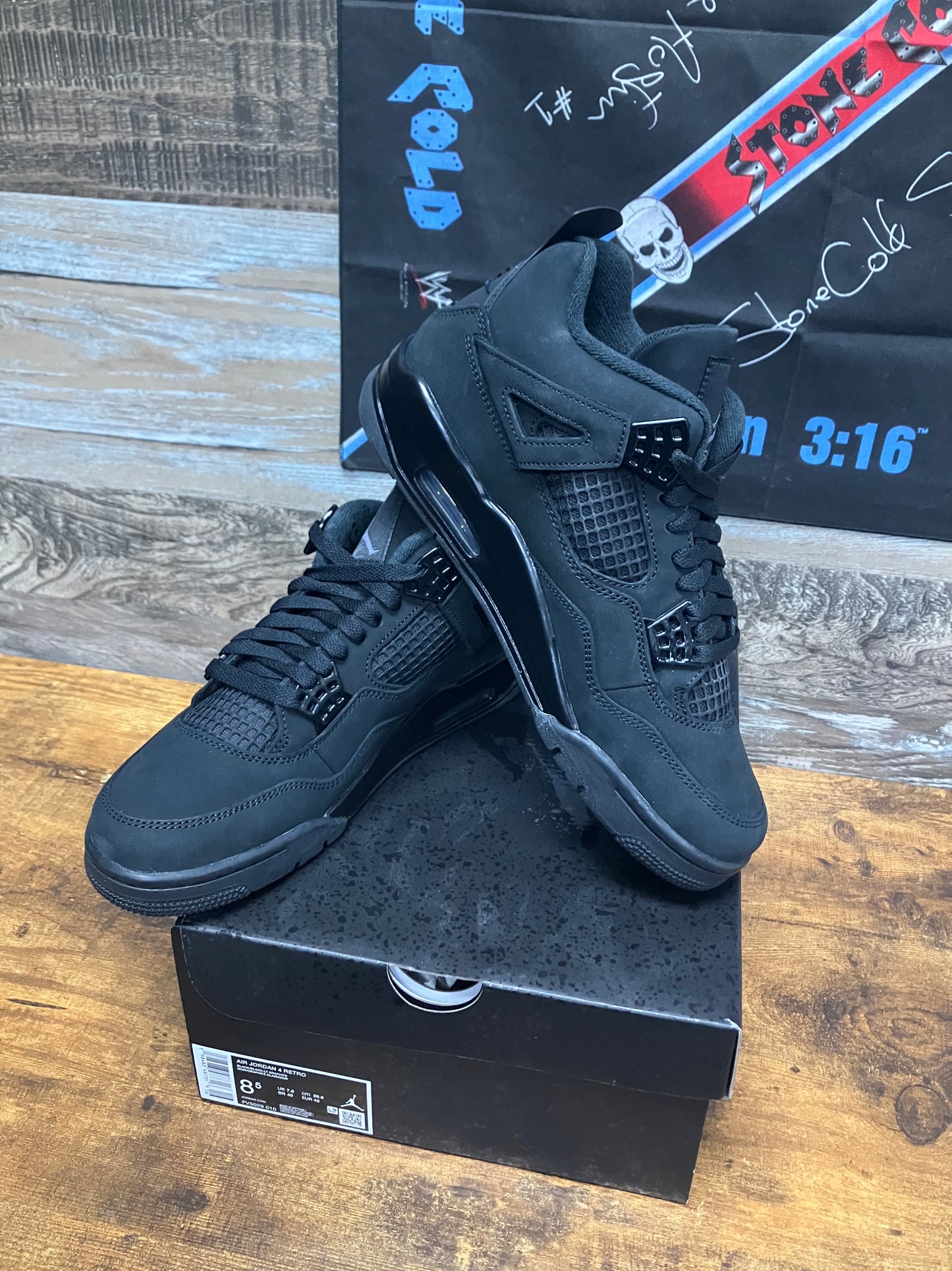 8.5 - Nike Air Jordan 4 Retro "Black Cat" sneakers