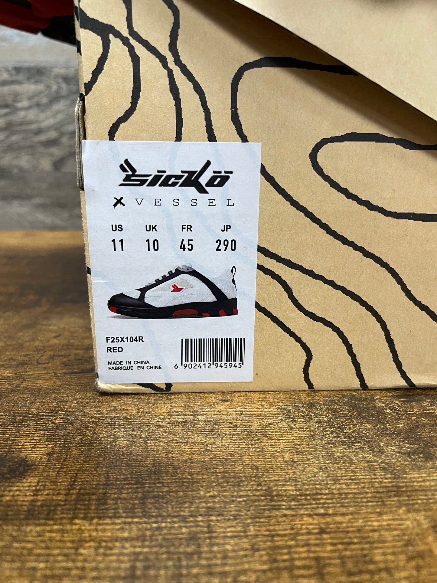 11 - xVESSEL x Sickö Hiking Shoes Siberia Red