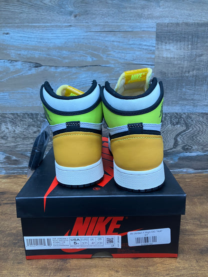 Jordan 1 Volt Size 5y