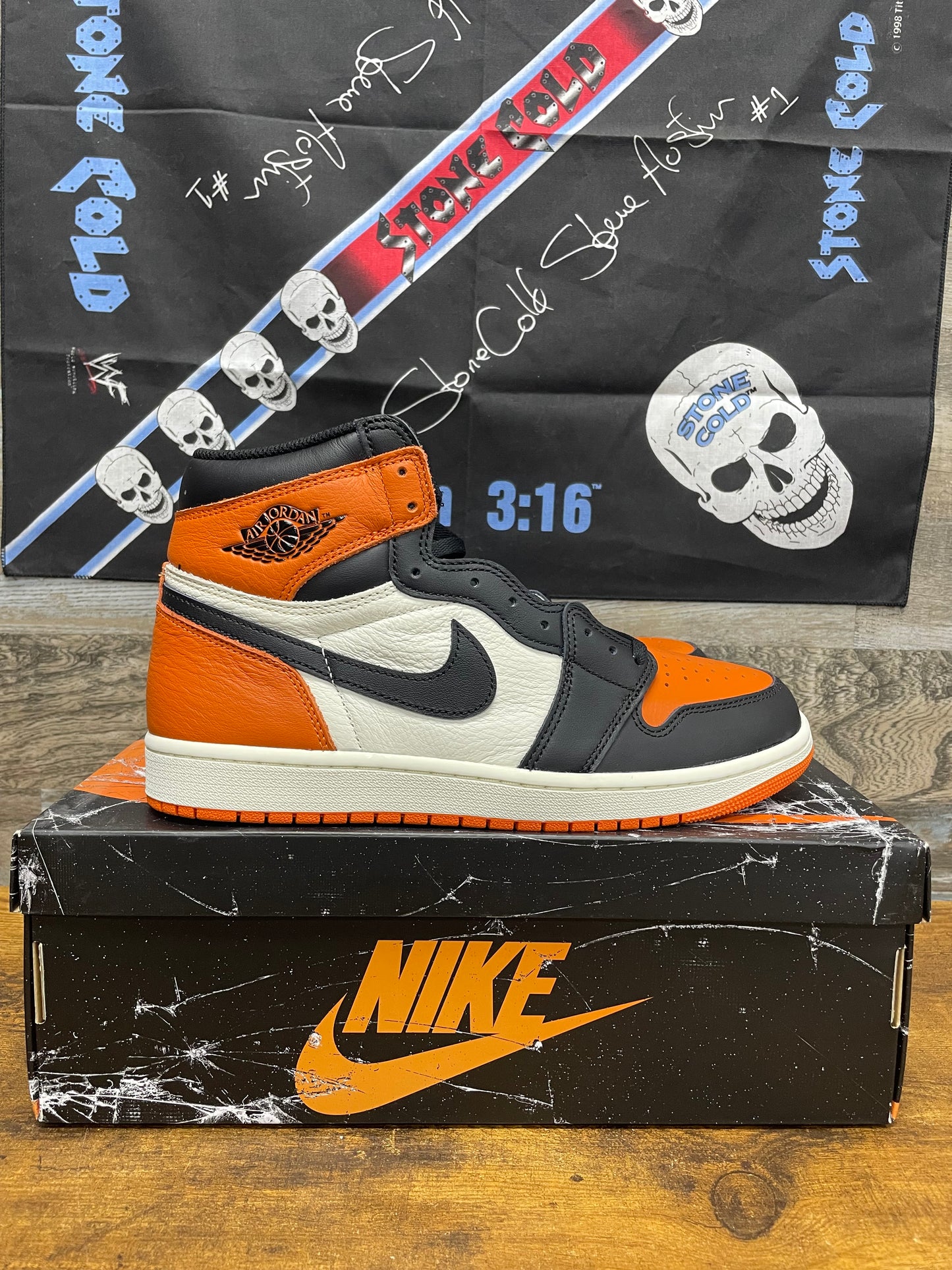 Nike Air Jordan 1 High "Shattered Backboard 10
