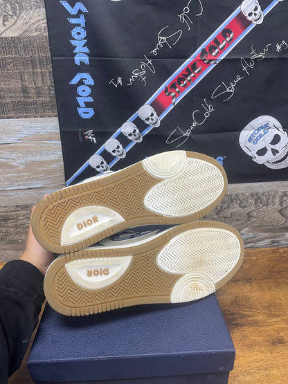 44 - Dior B57 Low "Blue Cream" sneaker