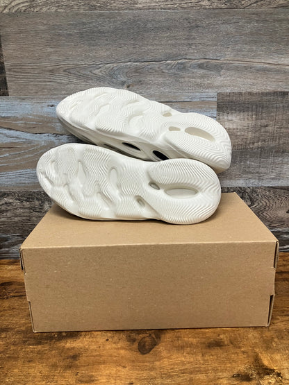Adidas Yeezy Foam RNNR “ARARAT” 14