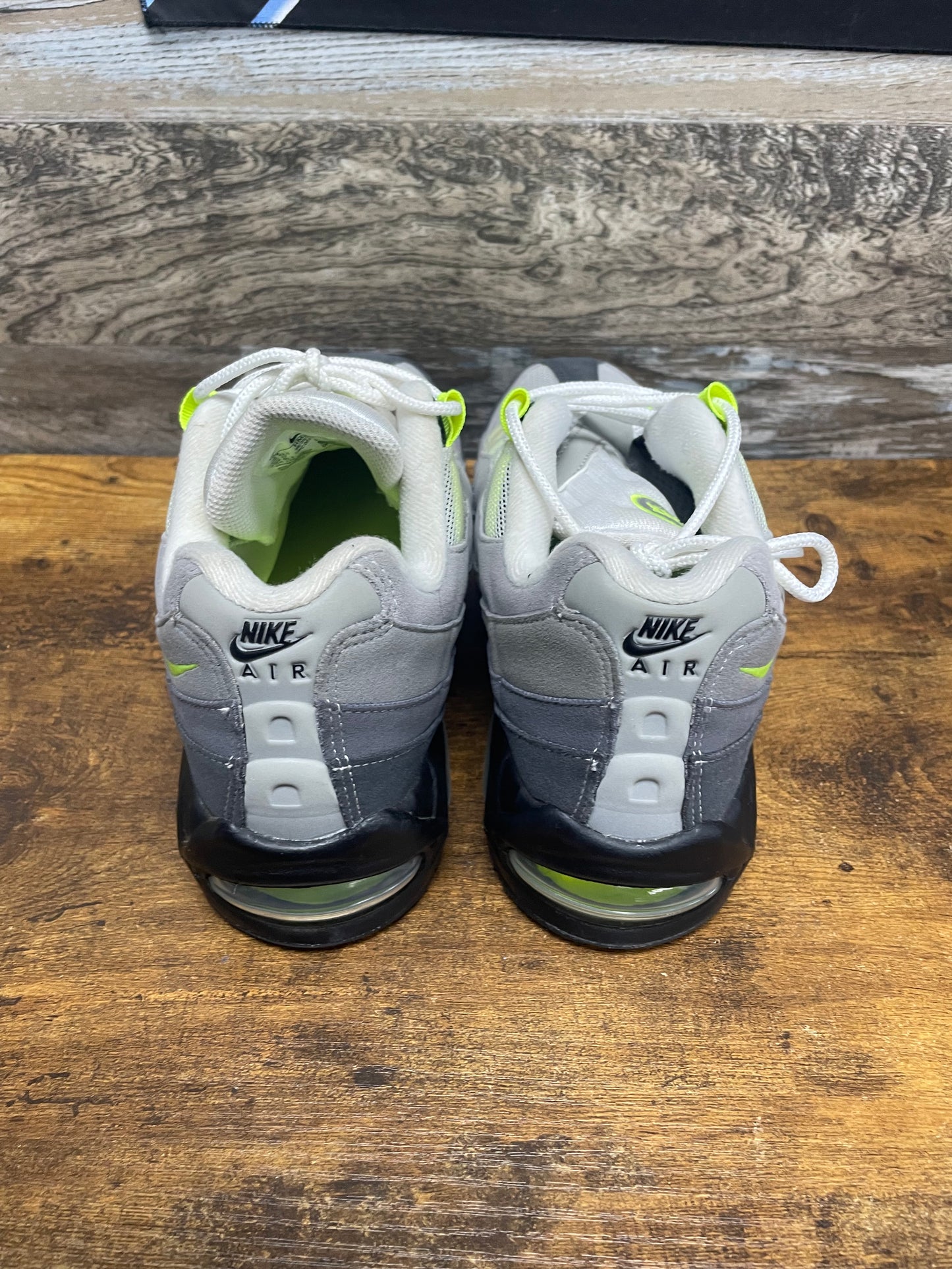 9 - AirMax 95 Big Bubble Neon