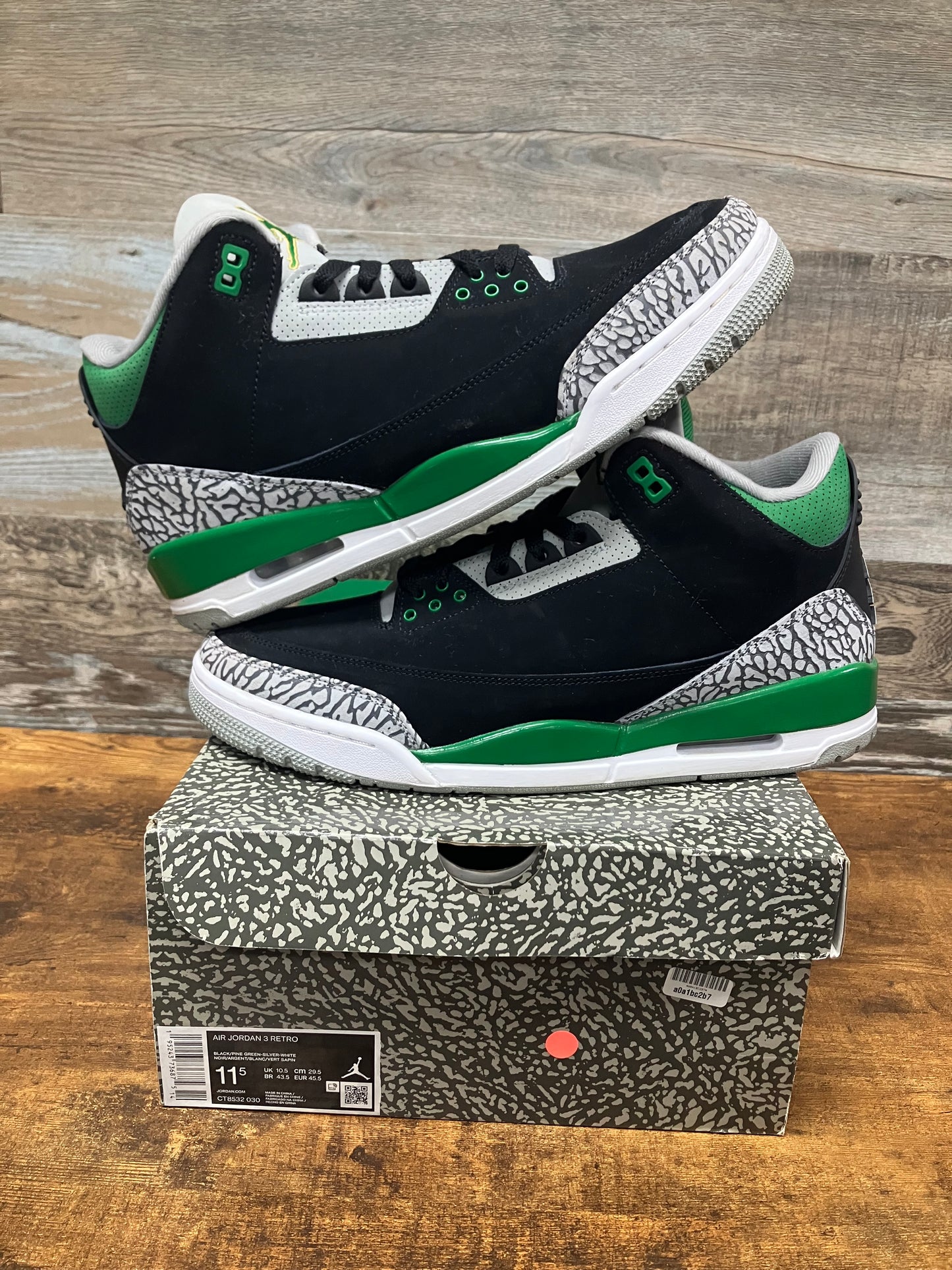 Jordan 3 Pine Green Size 11.5