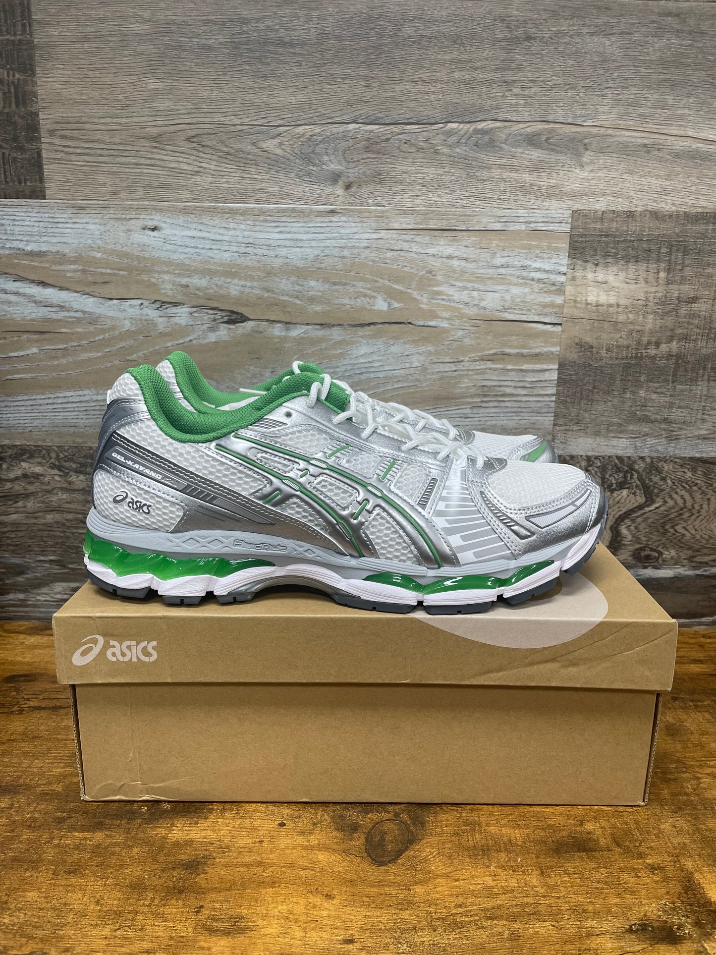 11.5 - Asics Gel-Kayano 12.1