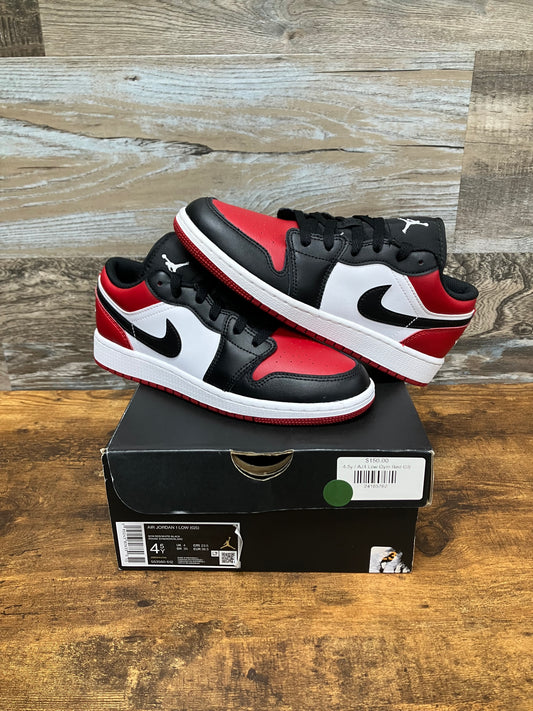 Size 4.5Y - Air Jordon 1 Low Bred Toe