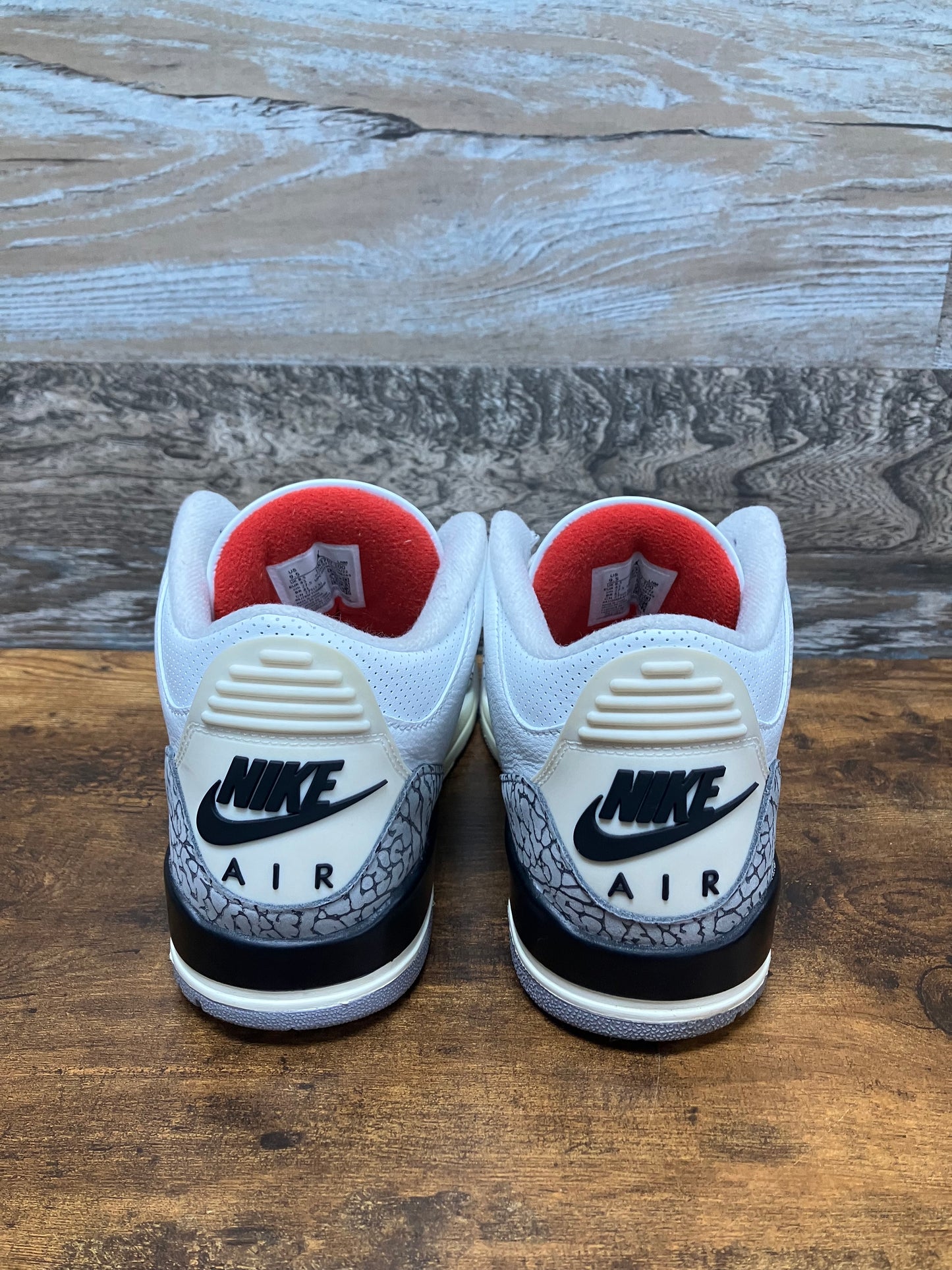 Air Jordan 3 White Cement Size 9.5