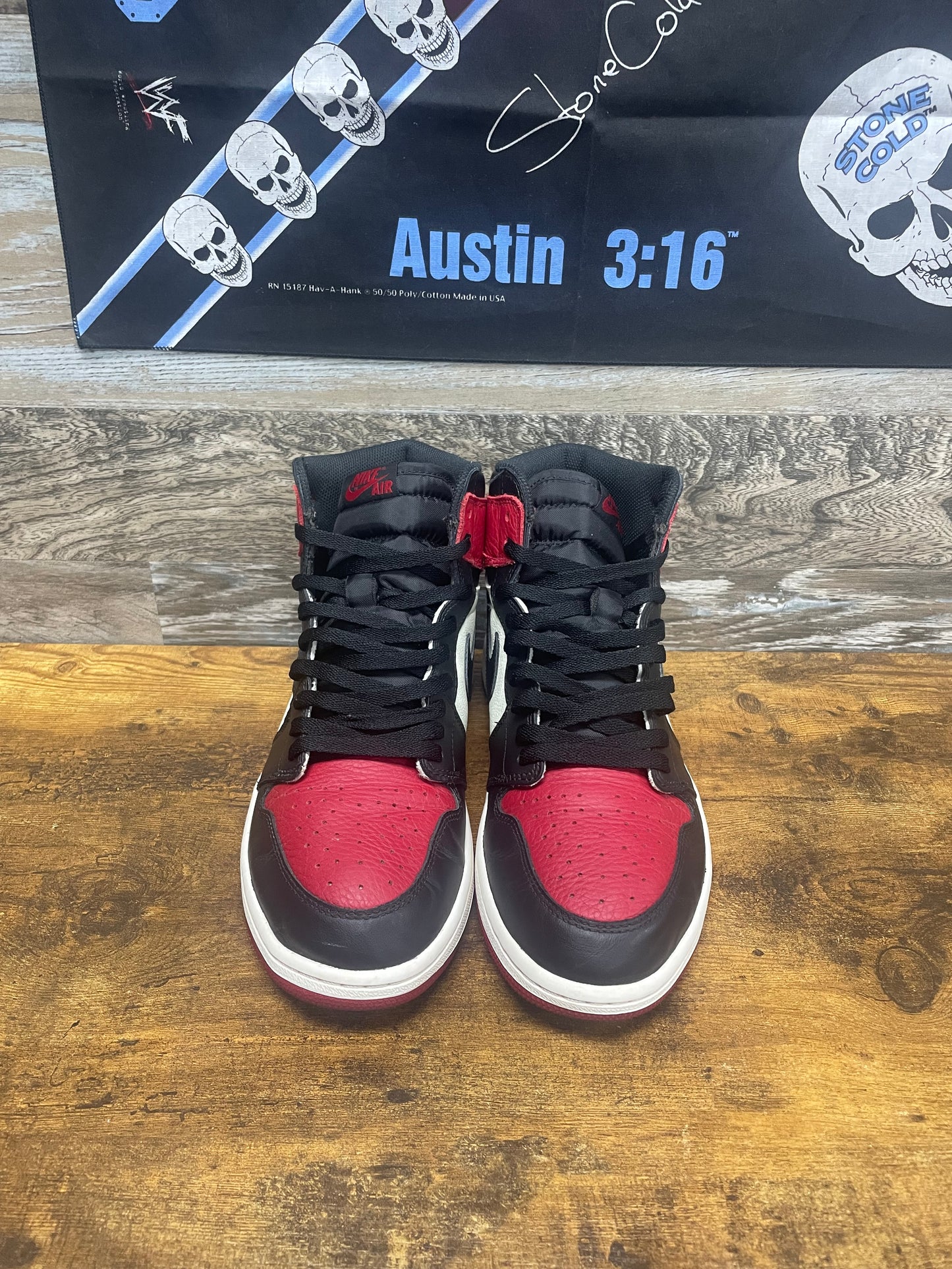11 - Nike Air Jordan 1 Retro High "Bred Toe" sneakers