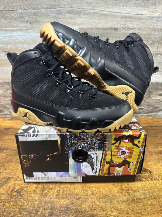 Jordan 9 Boot NRG light gum Size 8