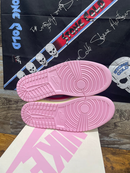 8.5 - Air Jordan 1 Low x Travis Scott "Tropical Pink