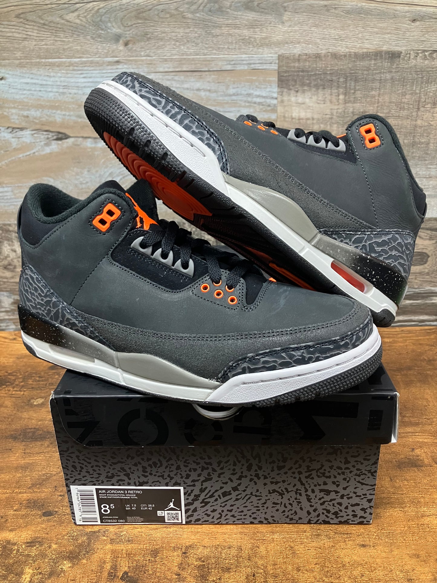 Jordan 3 Fear Pack Size 8.5 New