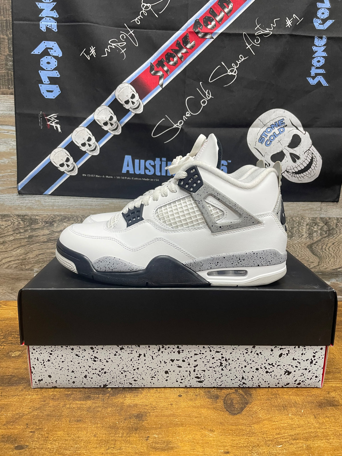 8.5 - Air Jordan 4 Retro White Cement
