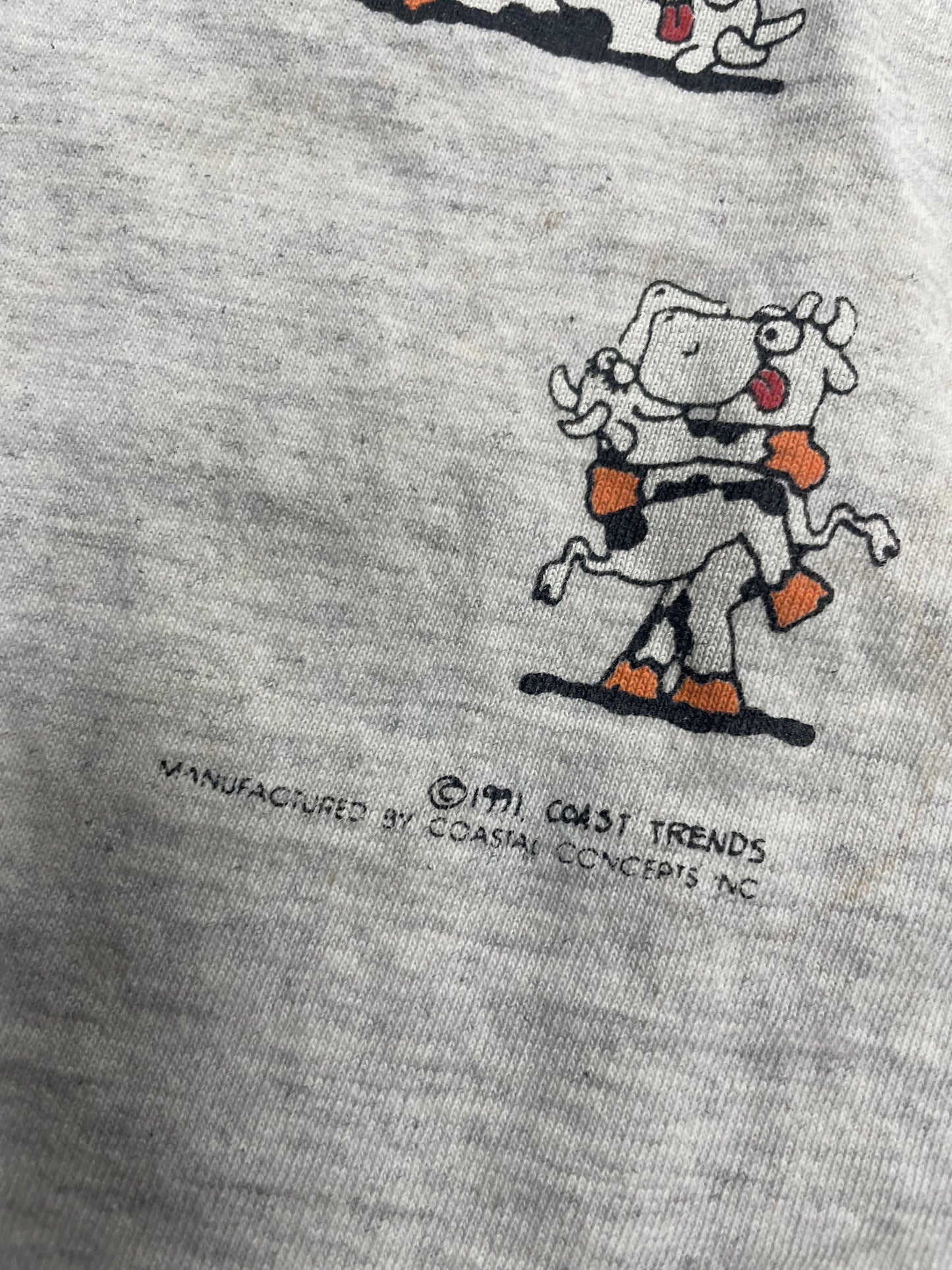 XL-Vintage Cows in Love Tee
