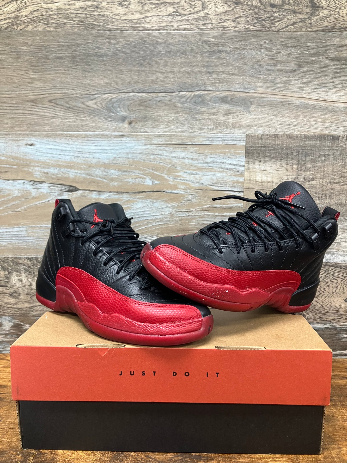 5.5y-Air Jordan 12 Black/Varsity Red ‘Flu Game’ 2016