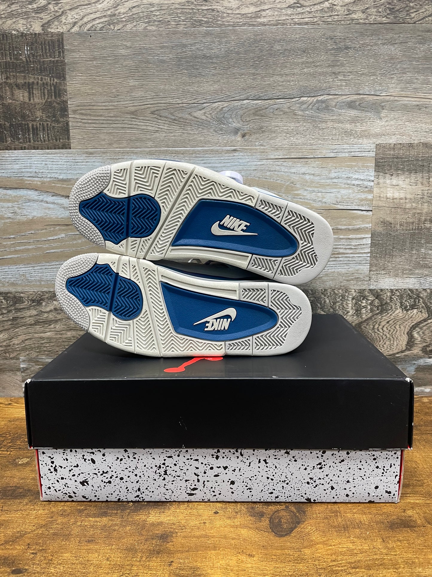 Air Jordan 4 Military Blue 8