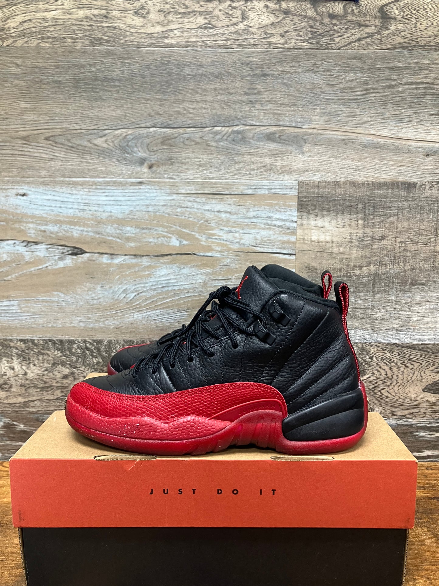 5.5y-Air Jordan 12 Black/Varsity Red ‘Flu Game’ 2016