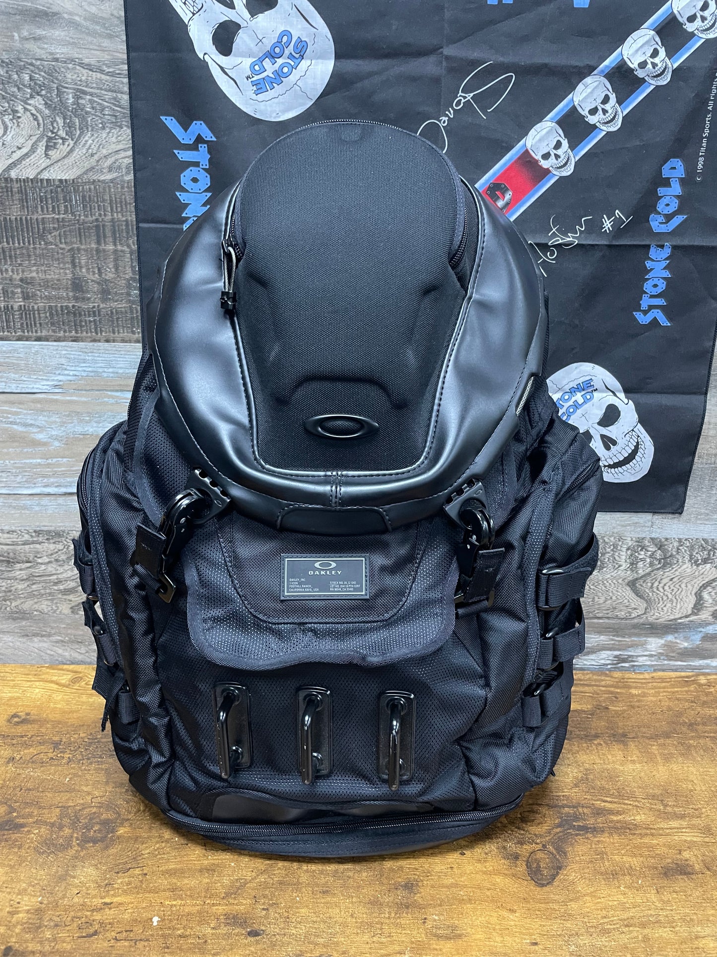 OS - Oakley Kitchen Sink Backpack