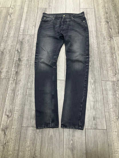 31 - Fear Of God Essentials Black Wash Denim