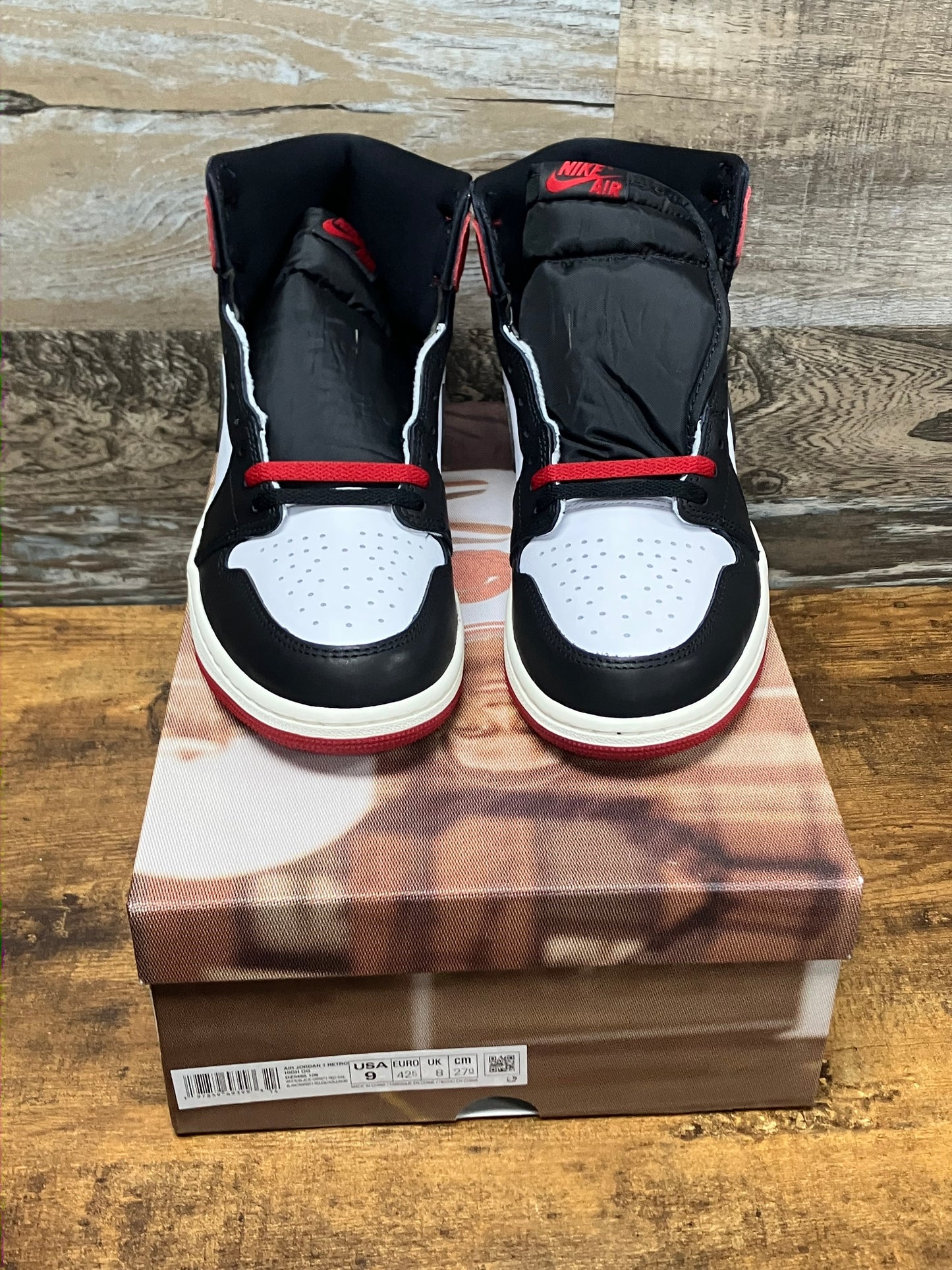 Air Jordan Black Toe Size 9