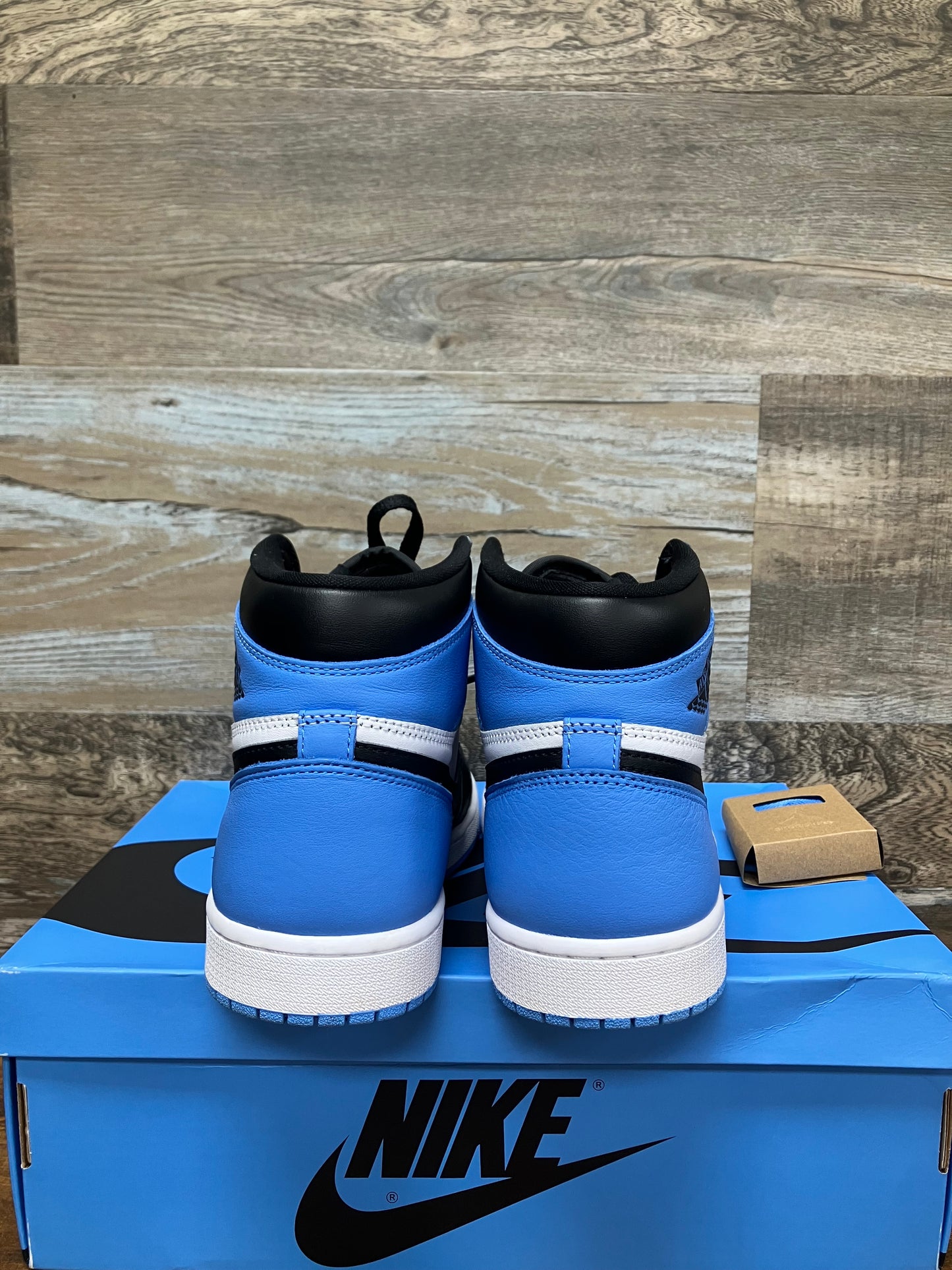 Size 9 - Jordan 1 Retro OG High UNC Toe
