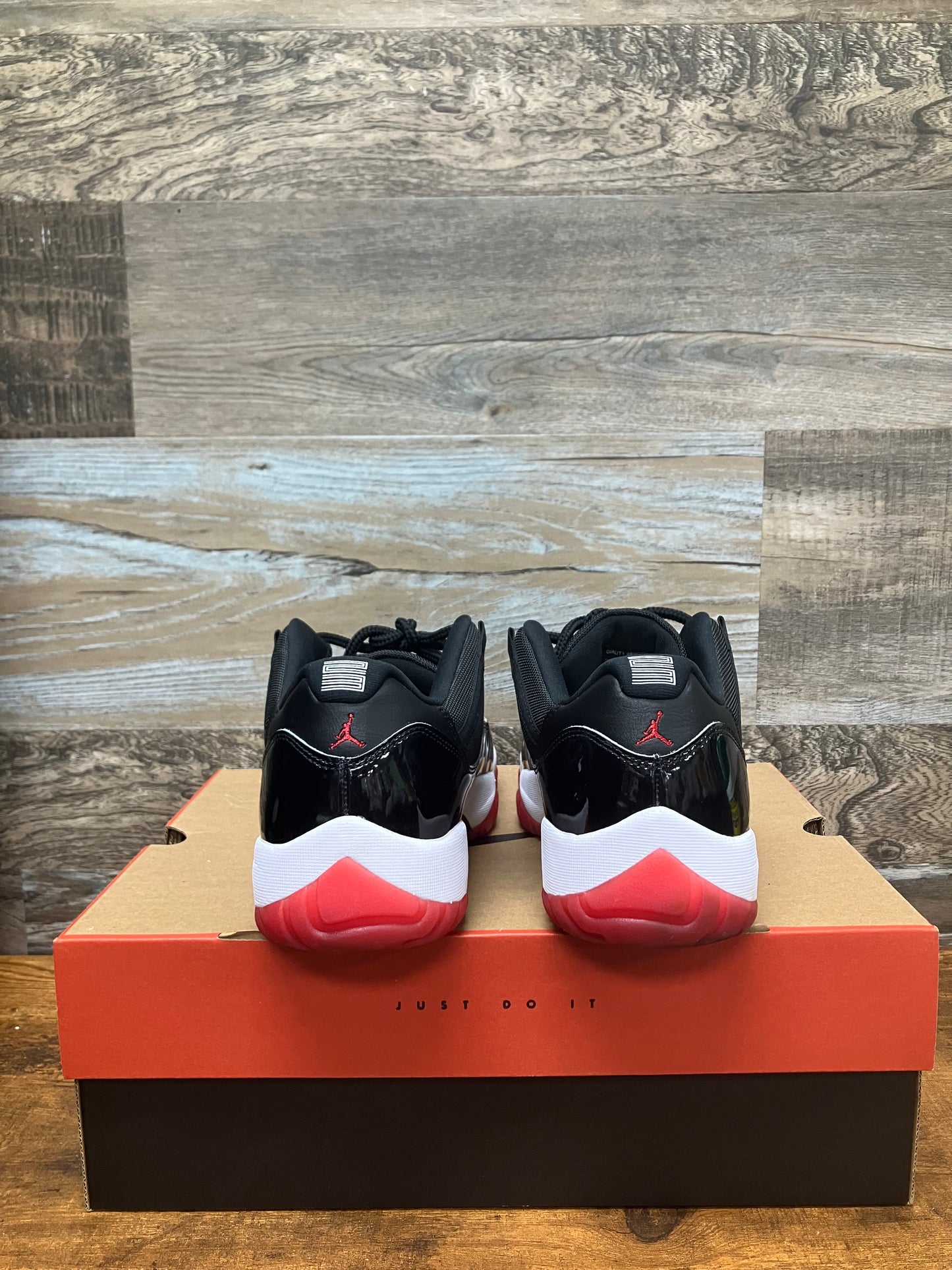 Air Jordan 11 Bred low size 12