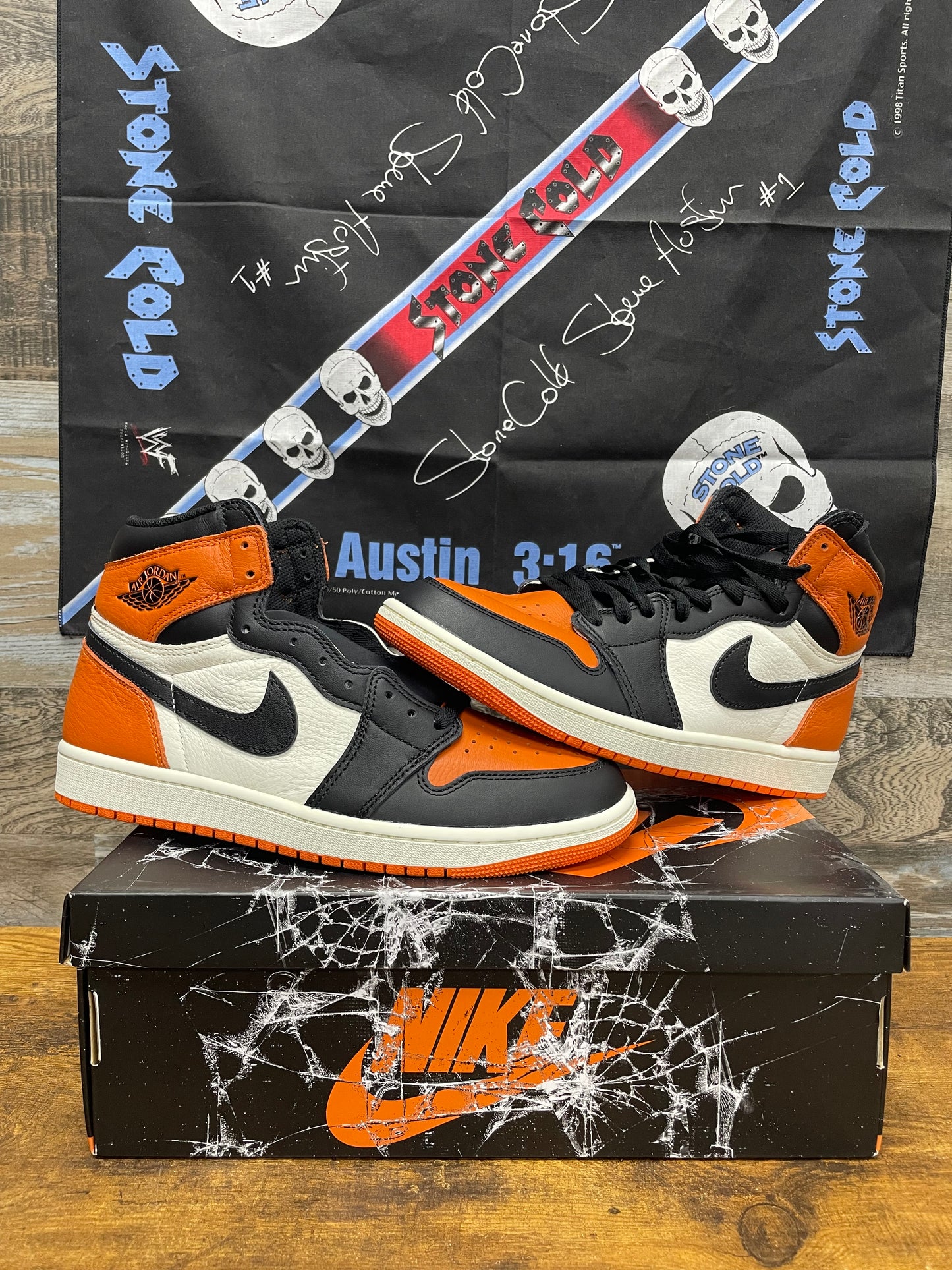Nike Air Jordan 1 High "Shattered Backboard 10