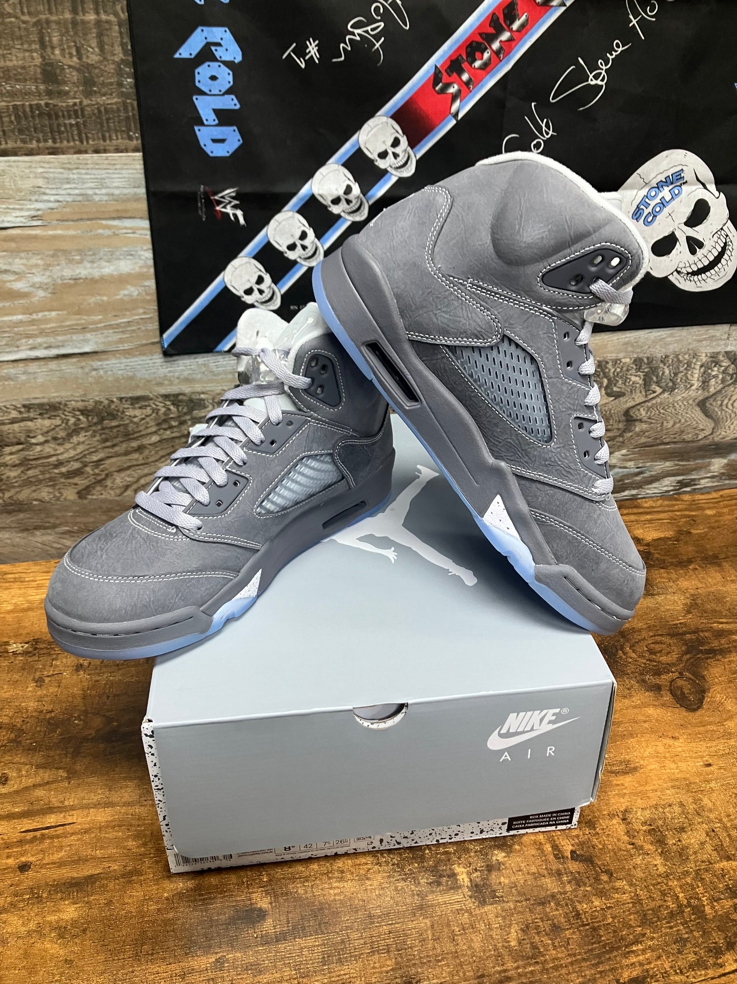 8.5 -  Nike Air Jordan 5 Retro "Wolf Grey" sneakers