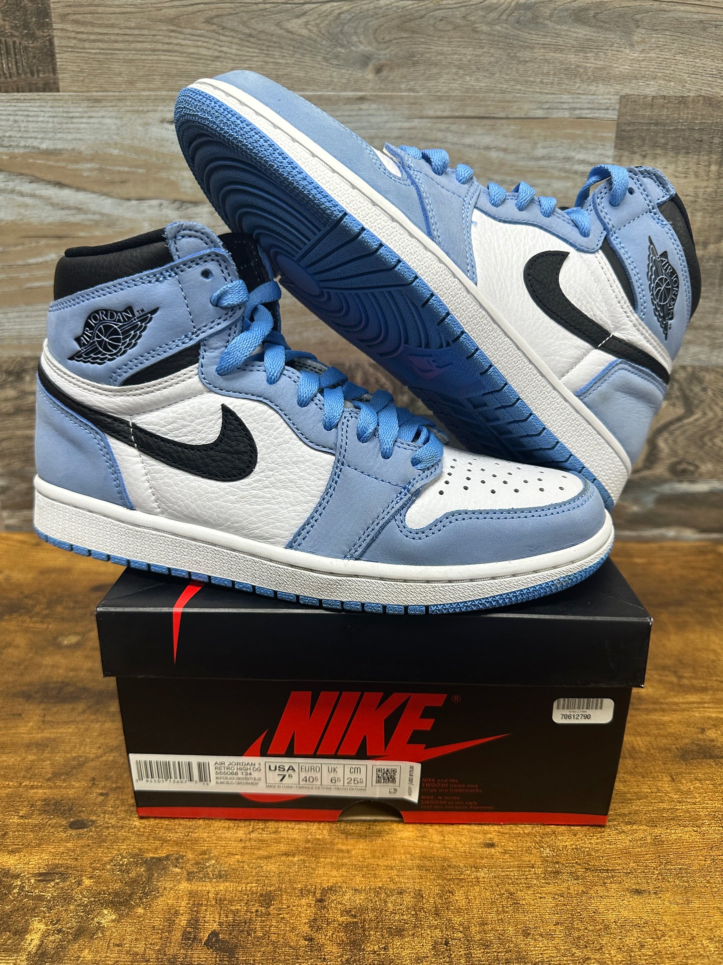 Jordan 1 high UNC Size 7.5