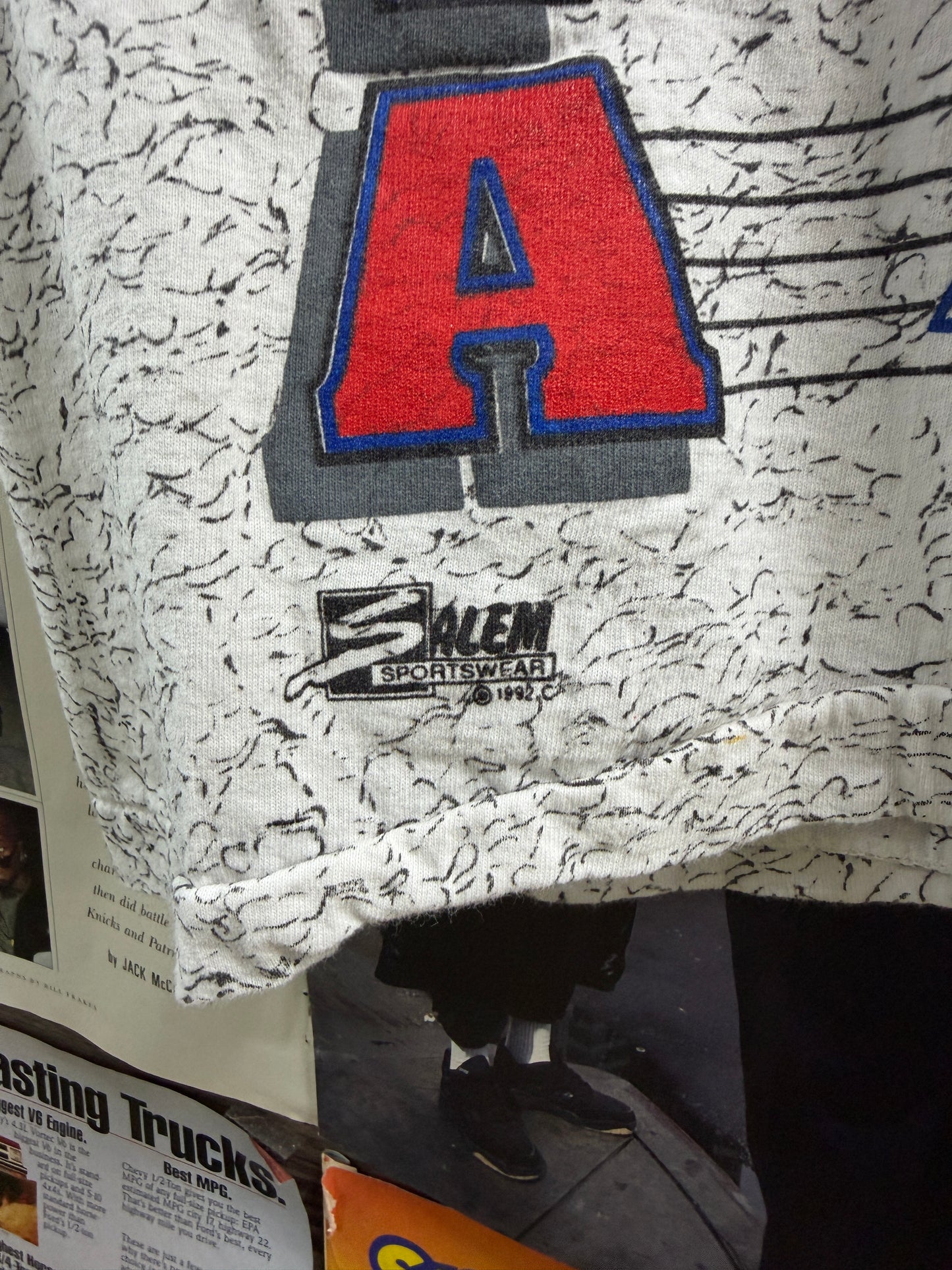 L/XL - Atlanta Braves Vintage AOP Tee