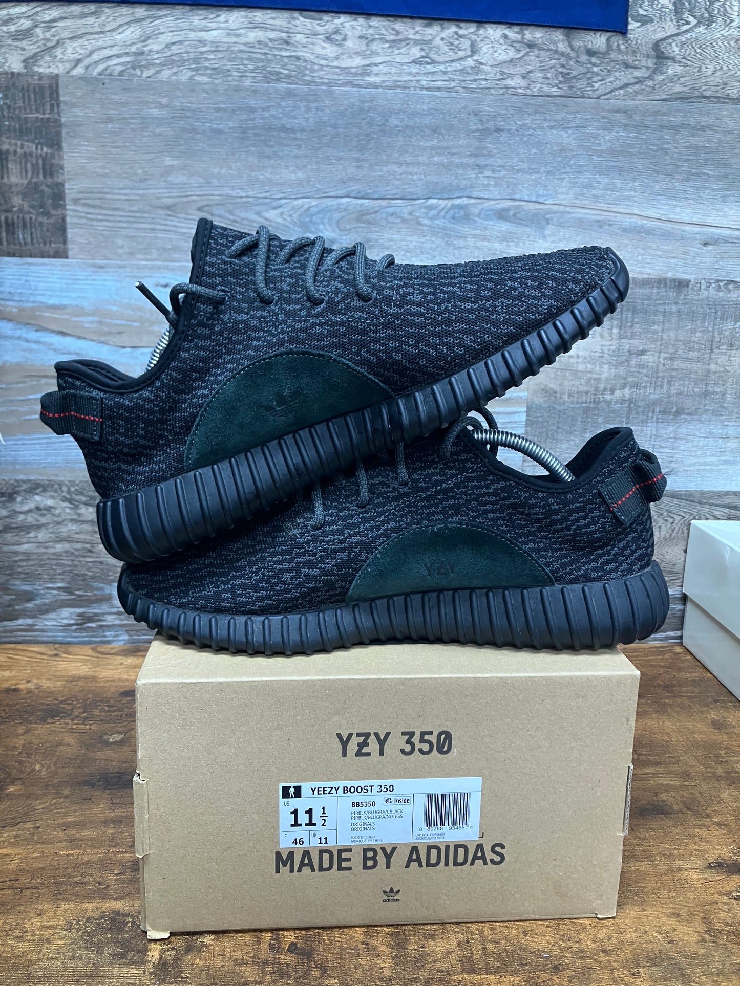Yeezy 350 Boost Pirate Black Size 11.5