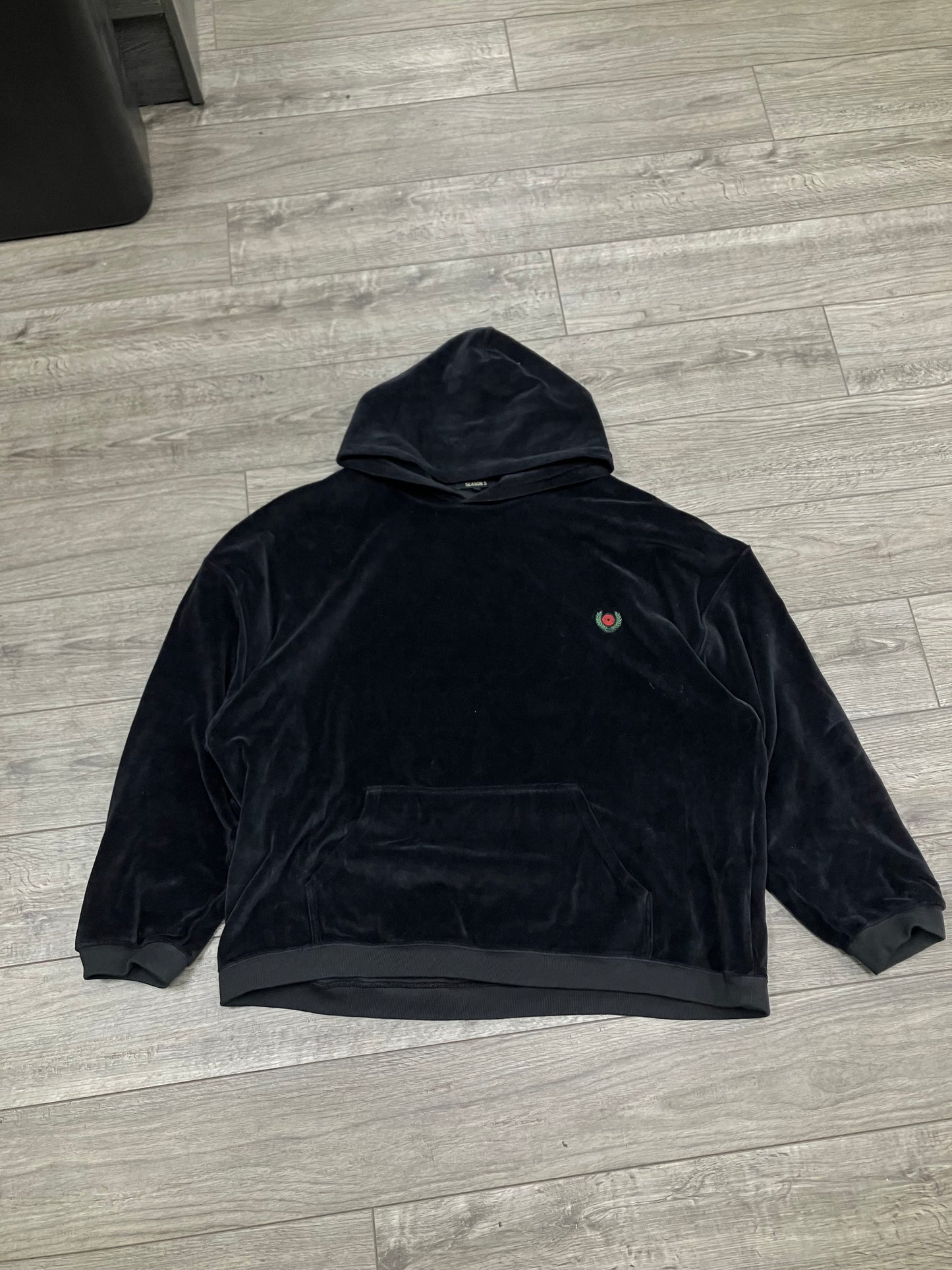 M - Yeezy Season 5 black velour hoodie