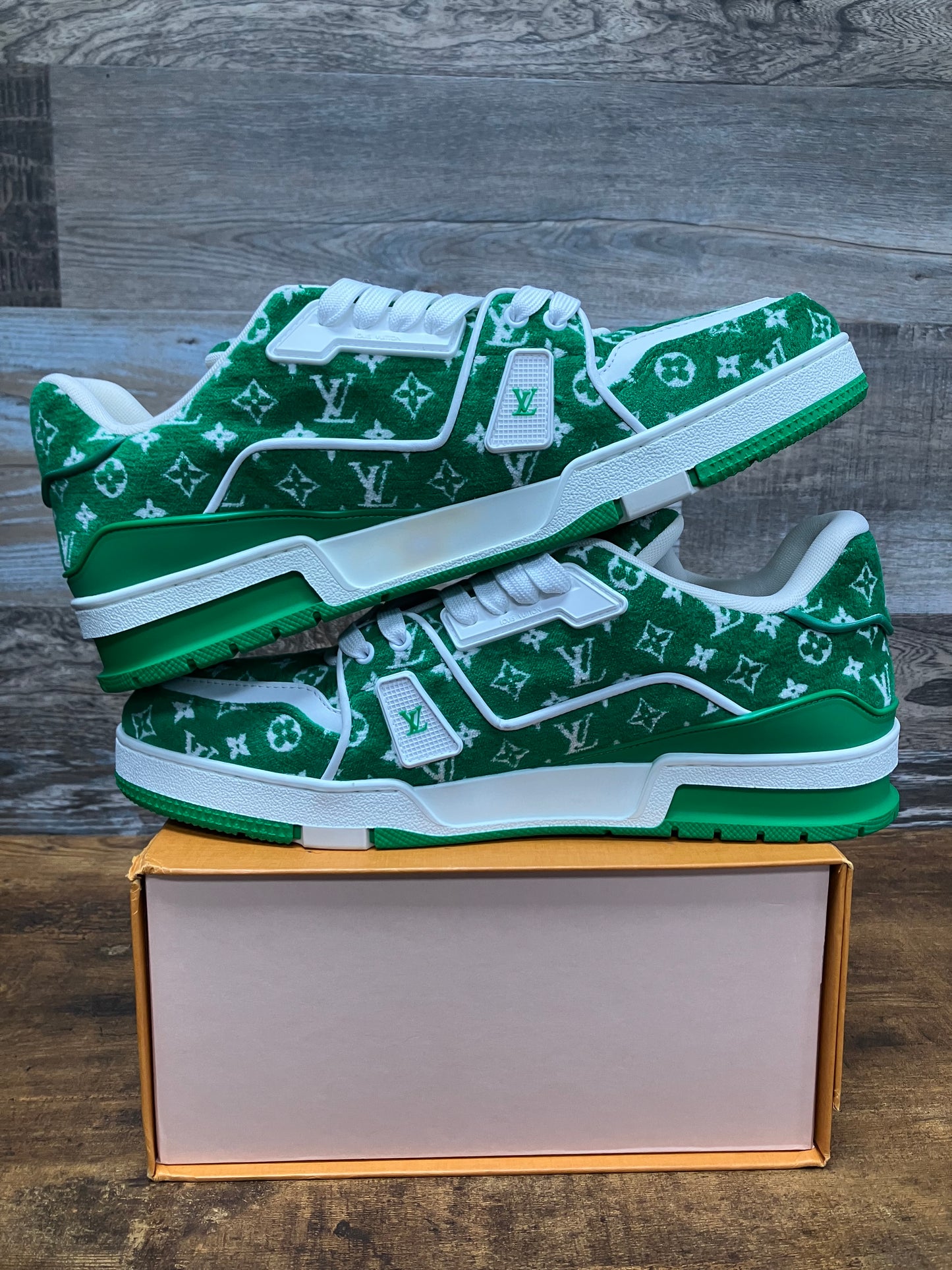 Louis Vuitton Trainer Velvet Size 10LV/11.5-12US