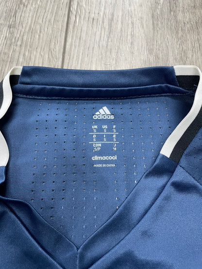 S- adidas Manchester United training jersey from the 2016-17
