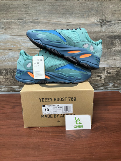 Yeezy 700 faded Azure Size 10