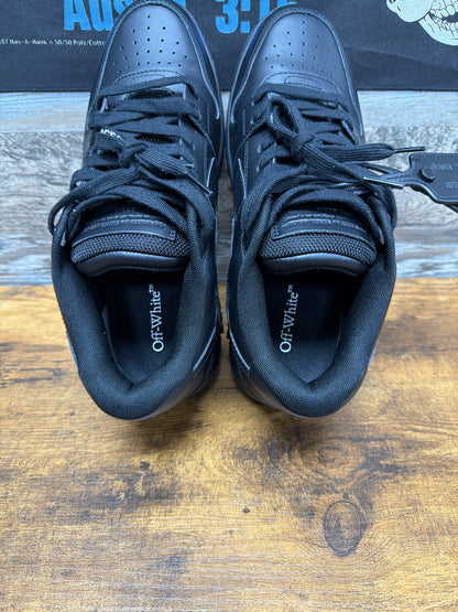 9 - Off-White Out of office Triple Black