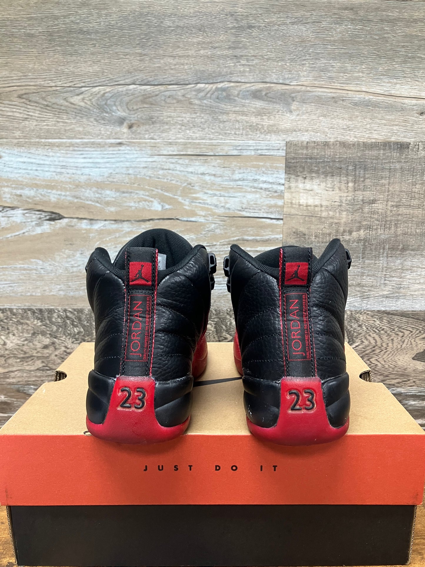 5.5y-Air Jordan 12 Black/Varsity Red ‘Flu Game’ 2016