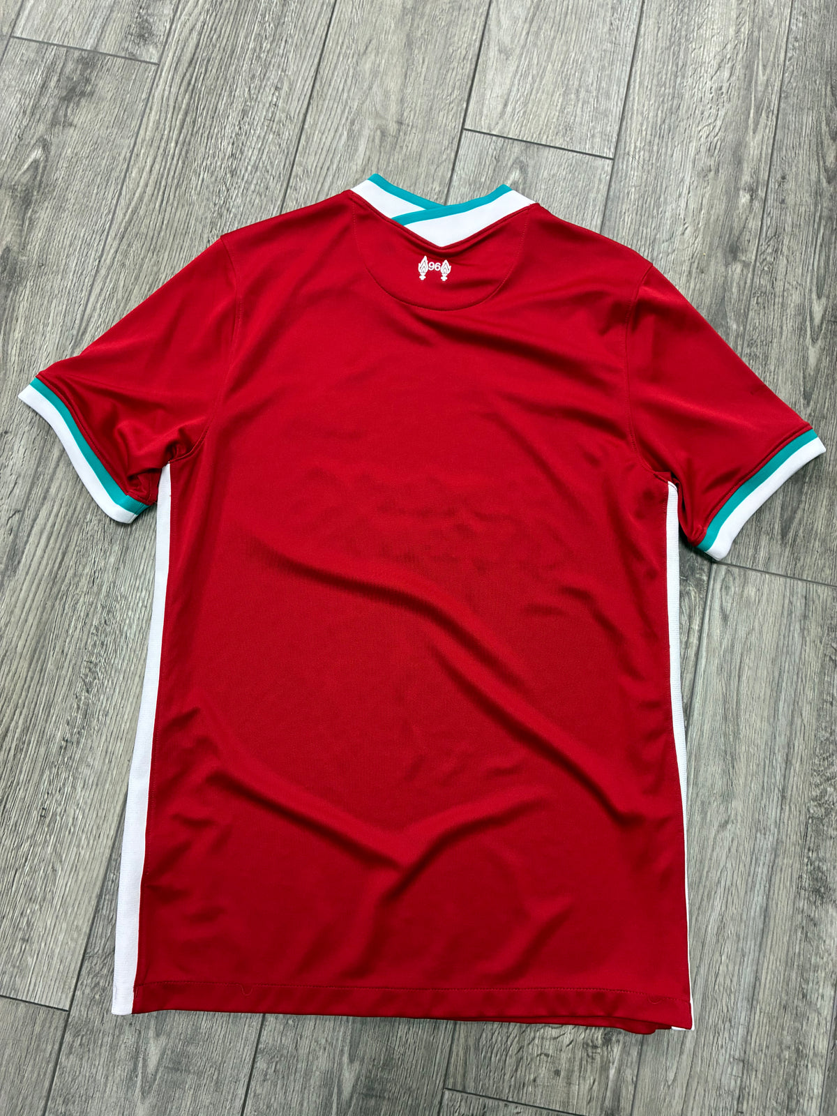 M - Liverpool 20/21 Home Kit