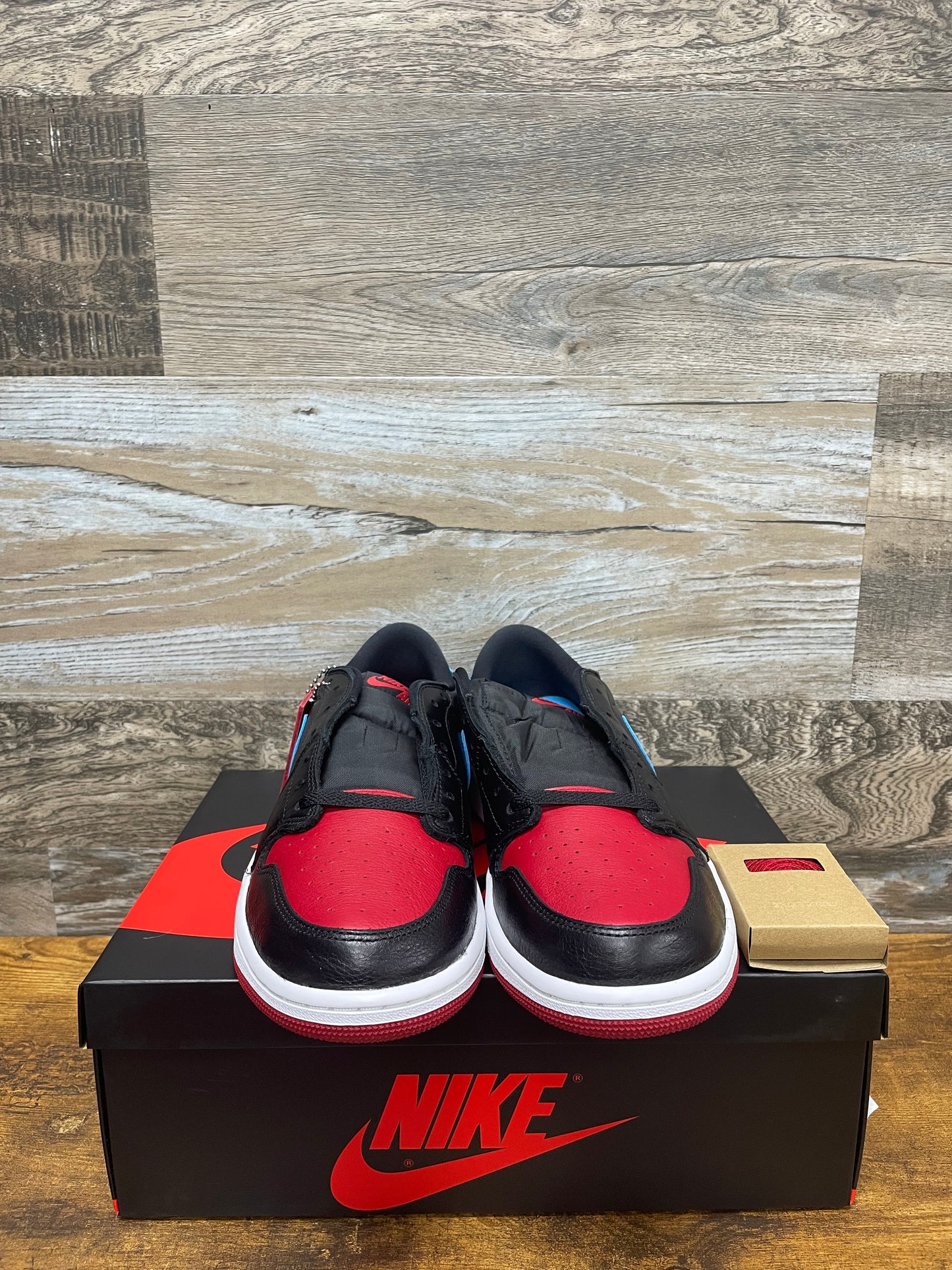 Air Jordan 1 Low OG
NC to Chi W10.5