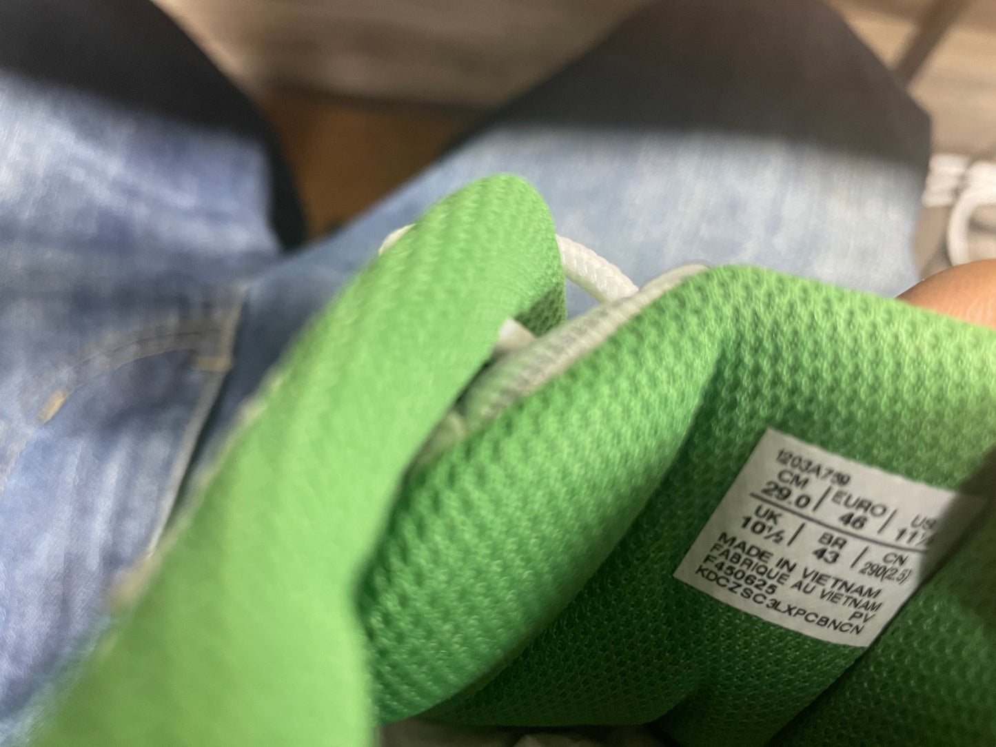 11.5 - Asics Gel-Kayano 12.1