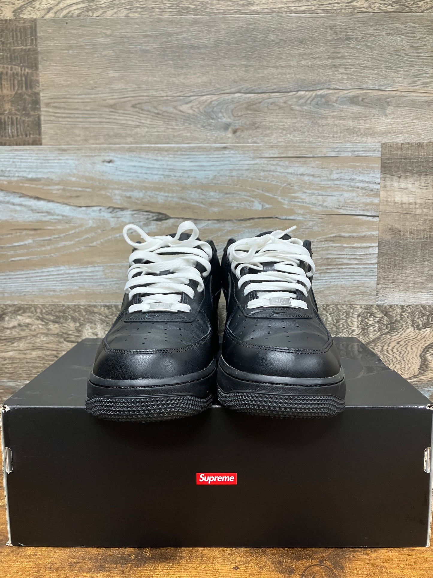 Air Force Supreme Black Size 9