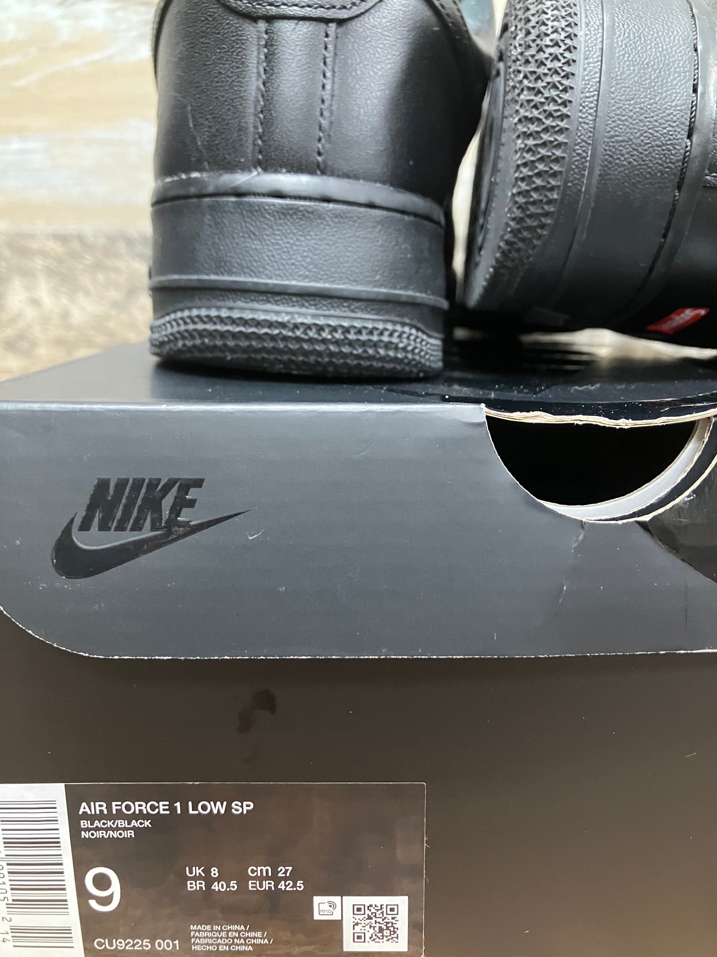 Air Force Supreme Black Size 9