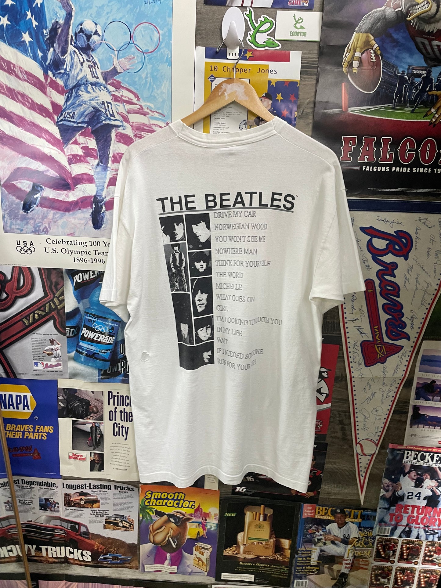 XL - white Beatles "Rubber Soul" graphic tee