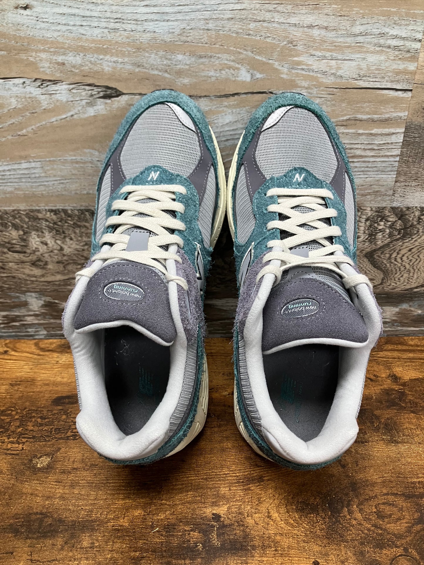 New Balance 2002r Teal Size 11